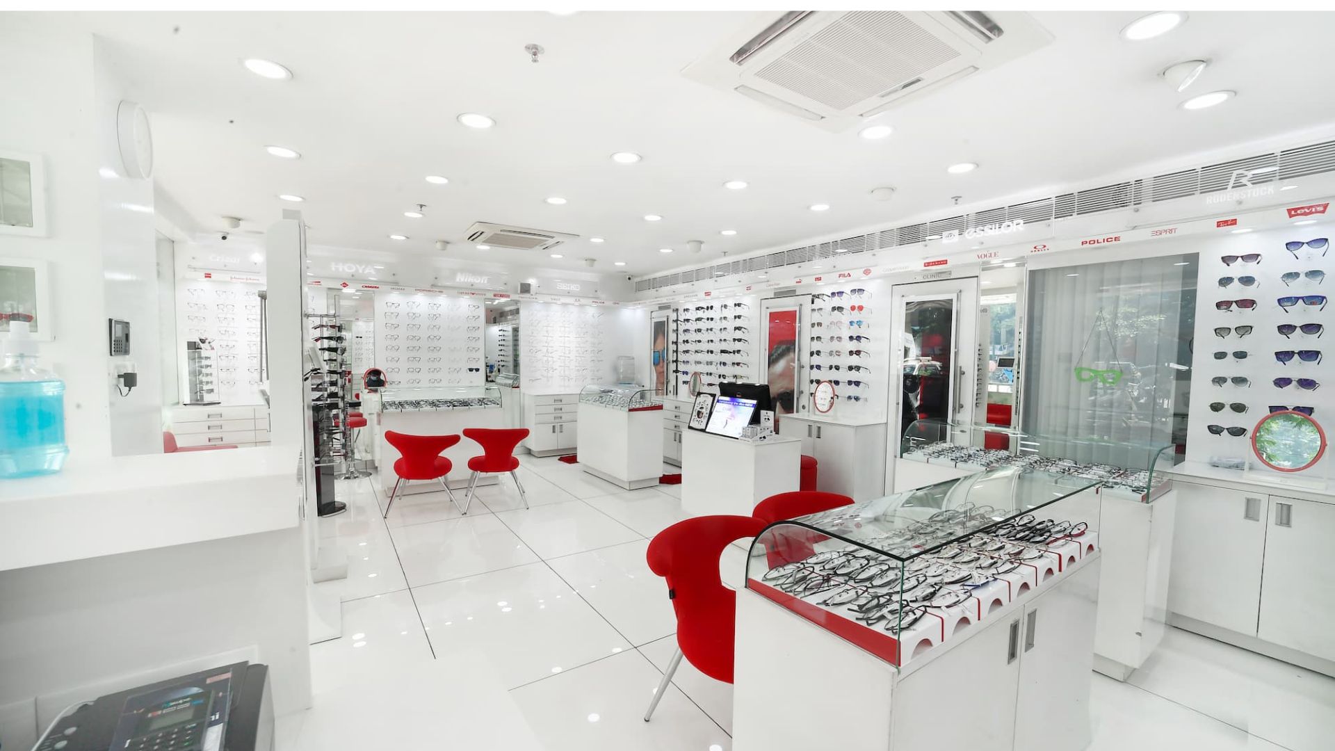 Alsalamah Opticals: Your Partner in Eye Safety